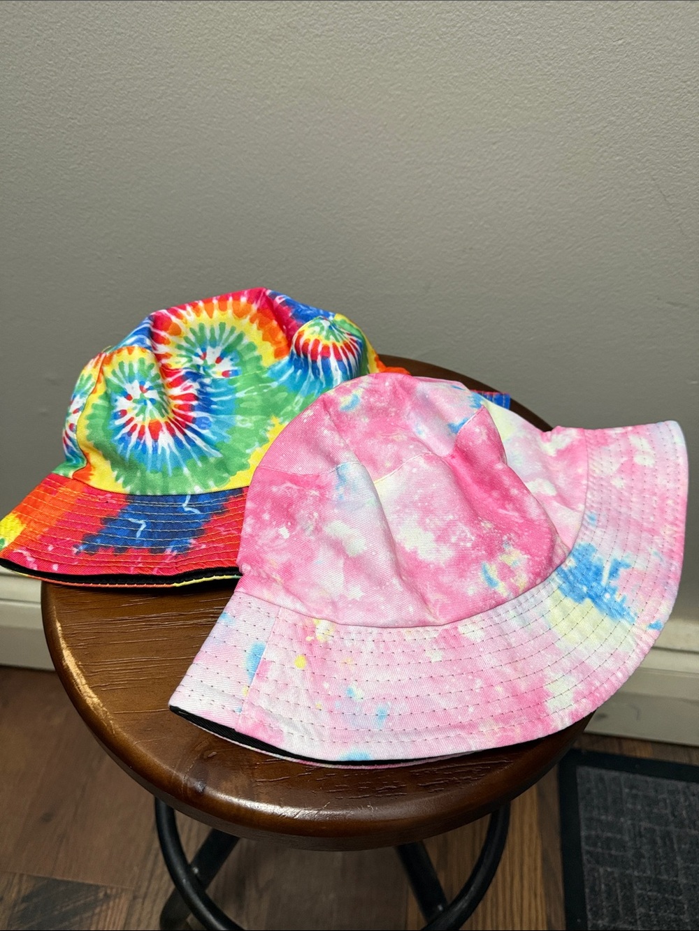 Tie-Dye Rainbow Bucket Hat
